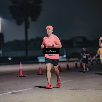 Runner Photo 7504420
