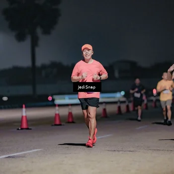 Runner Photo 7504421