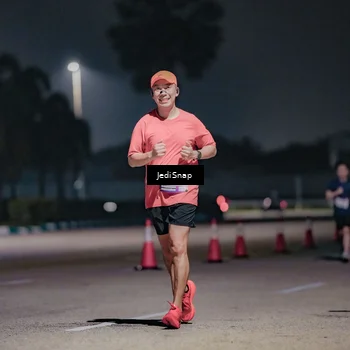 Runner Photo 7504427
