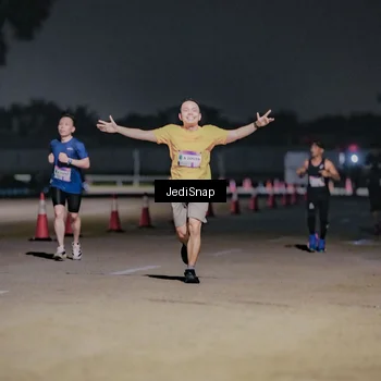Runner Photo 7504439
