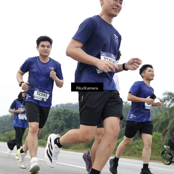 Runner Photo 7504442