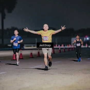 Runner Photo 7504443