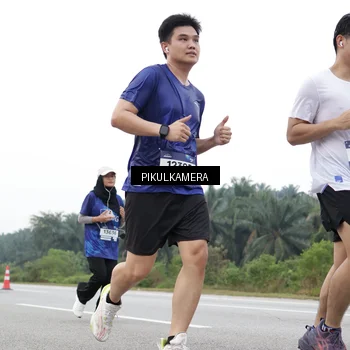 Runner Photo 7504464