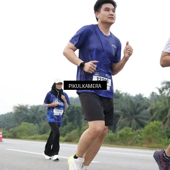 Runner Photo 7504467