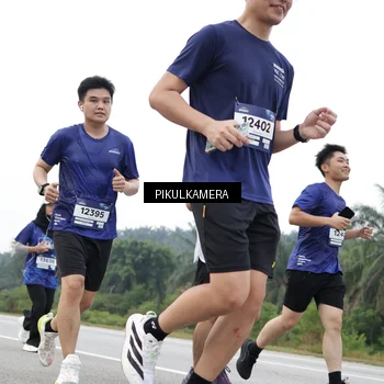 Runner Photo 7504471