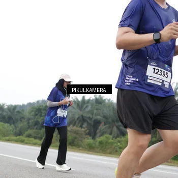 Runner Photo 7504476