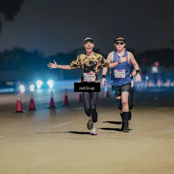 Runner Photo 7504480