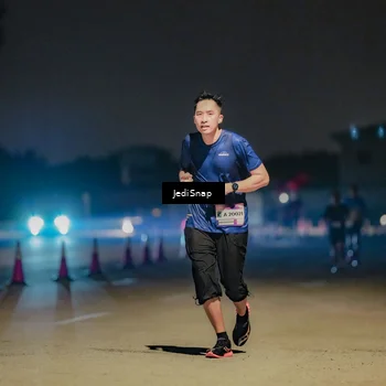 Runner Photo 7504491