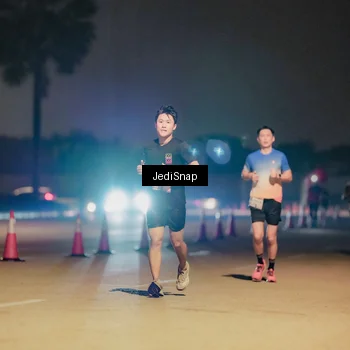 Runner Photo 7504497