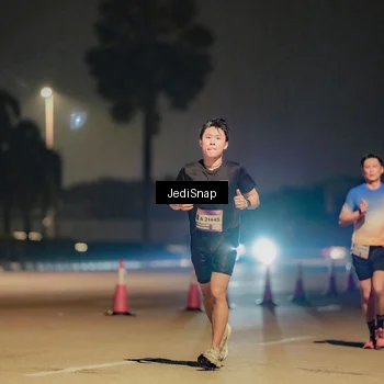 Runner Photo 7504508