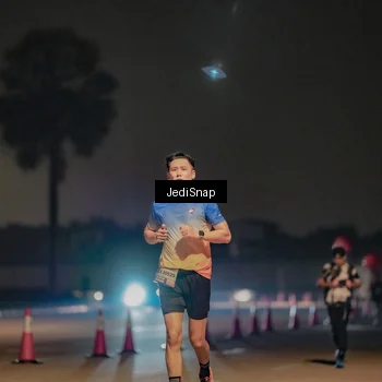 Runner Photo 7504517
