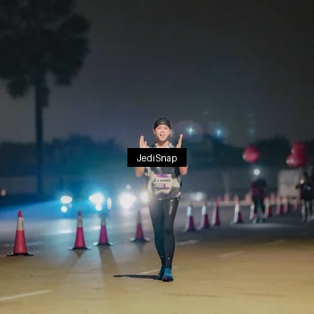 Runner Photo 7504521