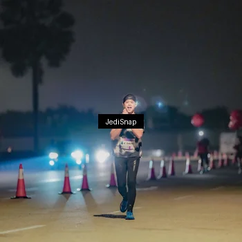 Runner Photo 7504524
