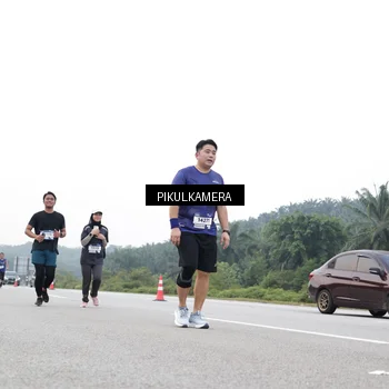Runner Photo 7504530