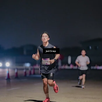 Runner Photo 7504541