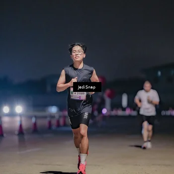 Runner Photo 7504544