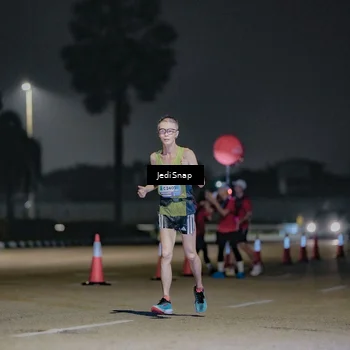 Runner Photo 7504551