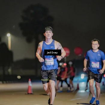 Runner Photo 7504557