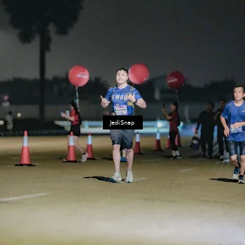 Runner Photo 7504585