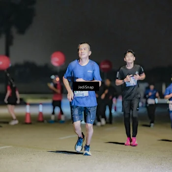 Runner Photo 7504603