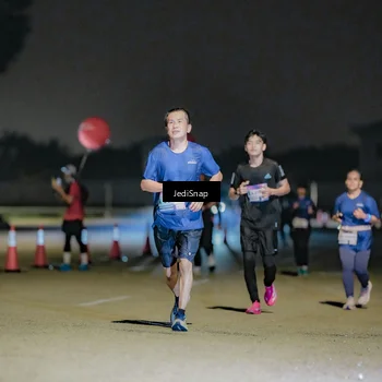 Runner Photo 7504604