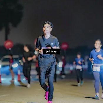 Runner Photo 7504620