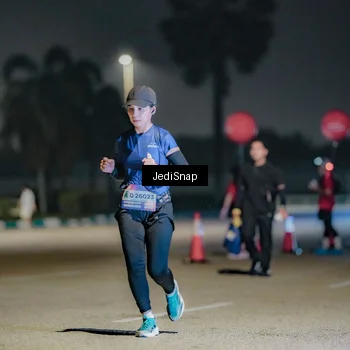 Runner Photo 7504635