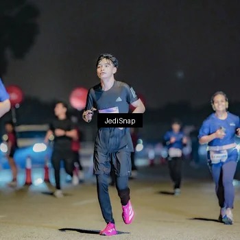 Runner Photo 7504639