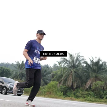 Runner Photo 7504645