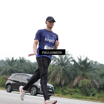Runner Photo 7504648