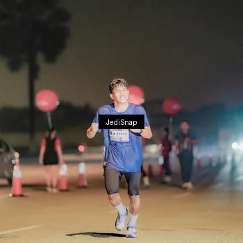 Runner Photo 7504661