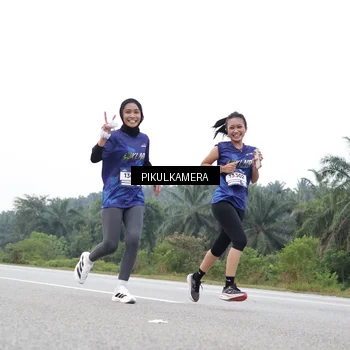 Runner Photo 7504673