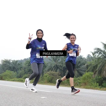 Runner Photo 7504679