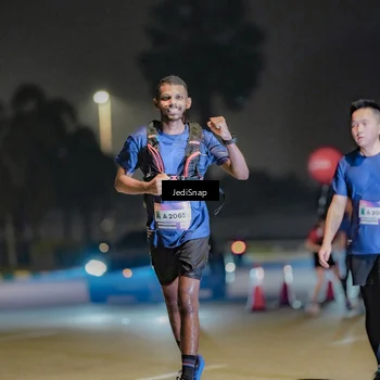 Runner Photo 7504683