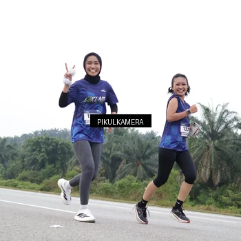 Runner Photo 7504685