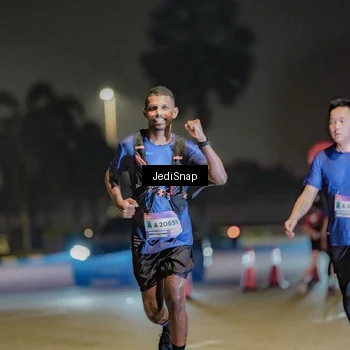 Runner Photo 7504689