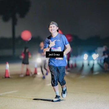 Runner Photo 7504693