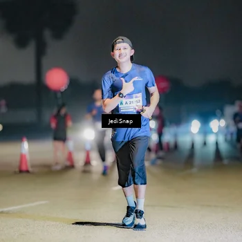 Runner Photo 7504700