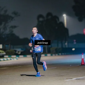 Runner Photo 7504723