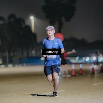 Runner Photo 7504740