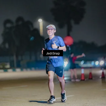 Runner Photo 7504741
