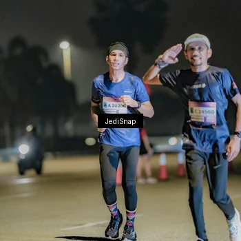 Runner Photo 7504755