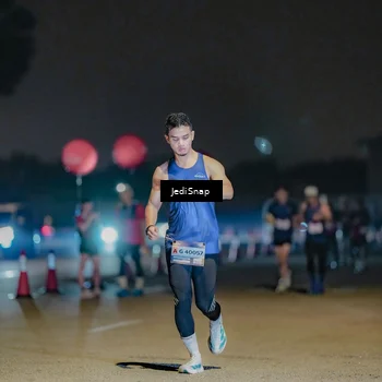 Runner Photo 7504773