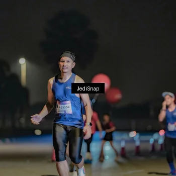 Runner Photo 7504798