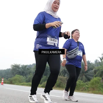 Runner Photo 7504809