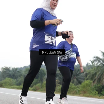 Runner Photo 7504810