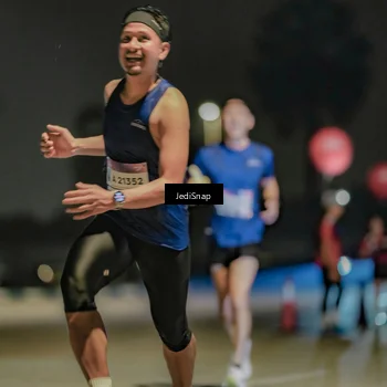 Runner Photo 7504812