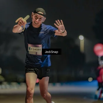 Runner Photo 7504814