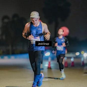 Runner Photo 7504818