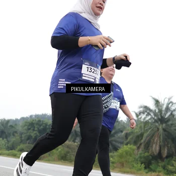 Runner Photo 7504824